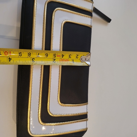 MAC Clutch makeup travel carrying case zip bag Black gold White - Picture 3 of 8